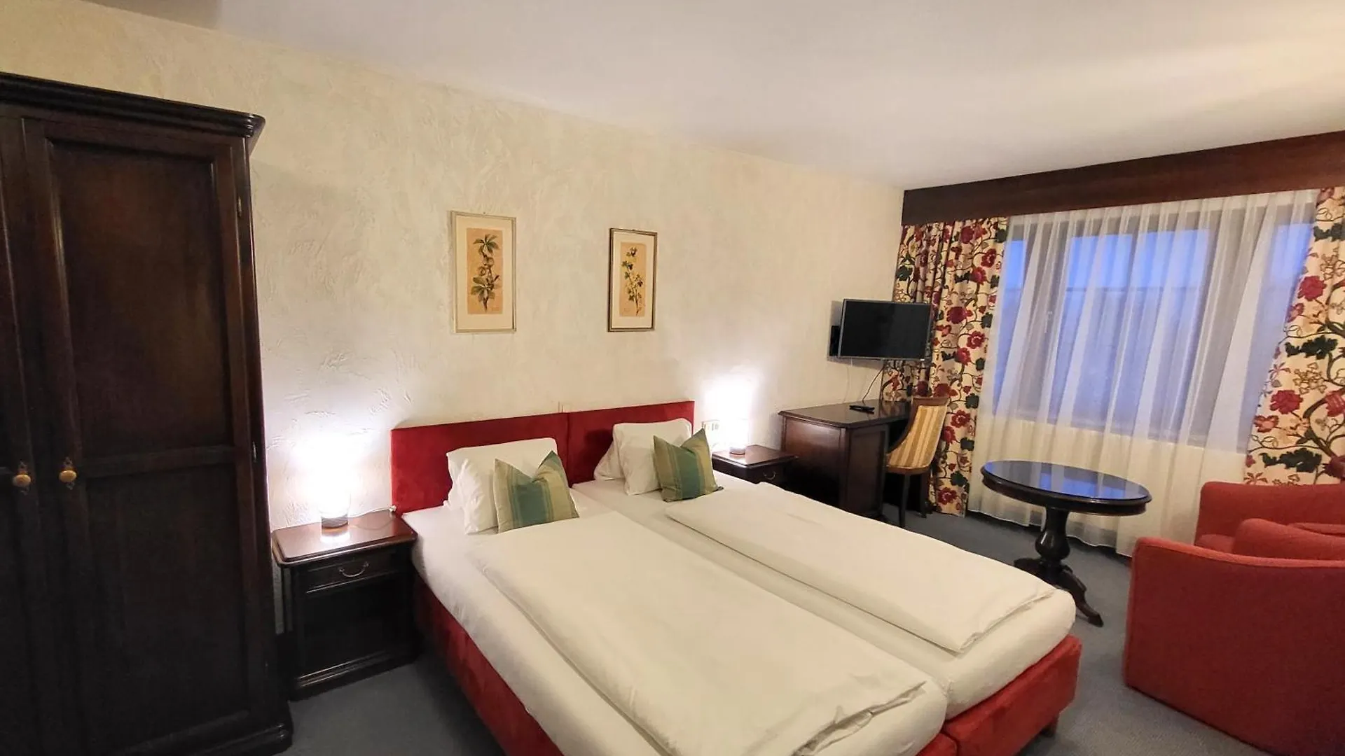 Hotel-Restaurant Batzenhaeusl 인스브루크 호텔