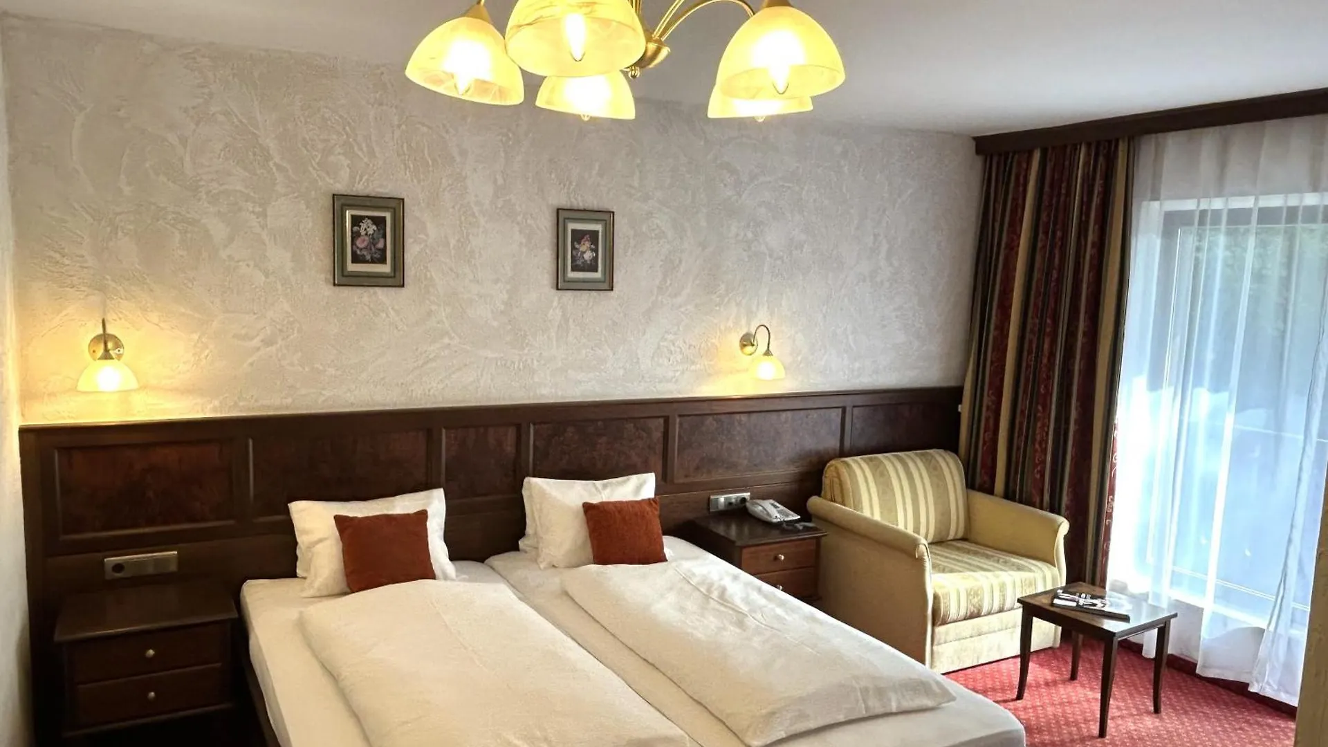 Hotel-Restaurant Batzenhaeusl Innsbruck Austria