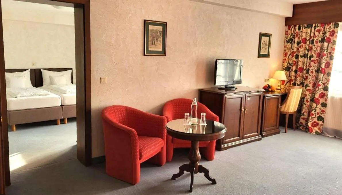 Hotel-Restaurant Batzenhaeusl Innsbruck 4*,