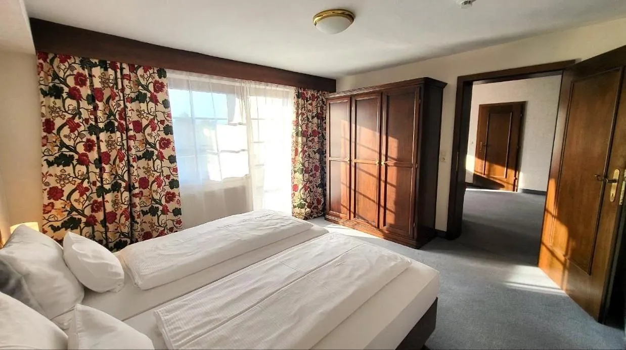 Hotel-Restaurant Batzenhaeusl 인스브루크 호텔